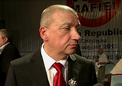 Sergiu Mocanu a prezentat programul Miscarii Antimafie: "Alegerile sunt obiectivul nostru" Sergiu Mocanu a prezentat programul Miscarii Antimafie: "Alegerile sunt obiectivul nostru"