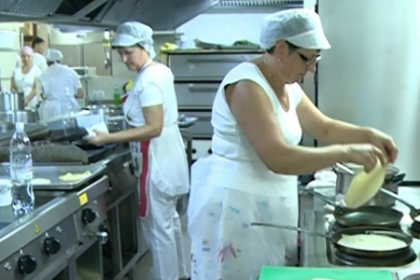 Profesiile de bucatar si mecanic auto, cele mai solicitate: Moldovenii fac nunti, iar drumurile sunt stricate Profesiile de bucatar si mecanic auto, cele mai solicitate: Moldovenii fac nunti, iar drumurile sunt stricate