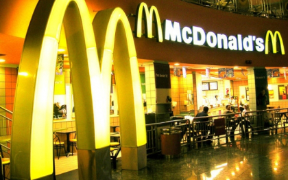 Noul produs lansat de McDonald"™s. Va fi disponibil in editie limitata, in luna noiembrie Noul produs lansat de McDonald"™s. Va fi disponibil in editie limitata, in luna noiembrie