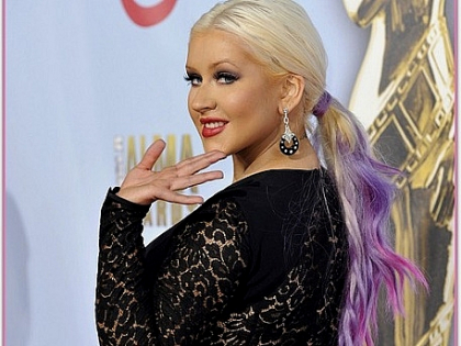 Primele imagini cu Christina Aguilera in bikini, dupa ce a slabit. Cat de bine poate sa arate acum fosta grasuta Primele imagini cu Christina Aguilera in bikini, dupa ce a slabit. Cat de bine poate sa arate acum fosta grasuta