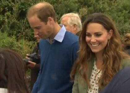 Ducesa de Cambridge si-a etalat siluaeta. Vezi prima sa aparitie publica, dupa ce a nascut Ducesa de Cambridge si-a etalat siluaeta. Vezi prima sa aparitie publica, dupa ce a nascut