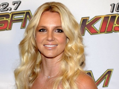 A uitat sa se uite in oglinda! Cum a fost surprinsa Britney Spears pe strada - FOTO A uitat sa se uite in oglinda! Cum a fost surprinsa Britney Spears pe strada - FOTO