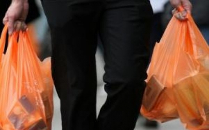 Omorata de o punga din plastic de la un hipermarket. Ce "explicatie" a dat sotul femeii Omorata de o punga din plastic de la un hipermarket. Ce "explicatie" a dat sotul femeii