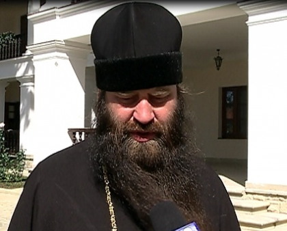 Pregatirile pe ultima suta de metri. Cum va fi intampinat Patriarhul Moscovei la manastirea Capriana Pregatirile pe ultima suta de metri. Cum va fi intampinat Patriarhul Moscovei la manastirea Capriana