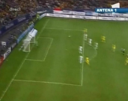 Sarbatoare in Romania. Vezi cum nationala de fotbal a invins selectionata Ungariei Sarbatoare in Romania. Vezi cum nationala de fotbal a invins selectionata Ungariei