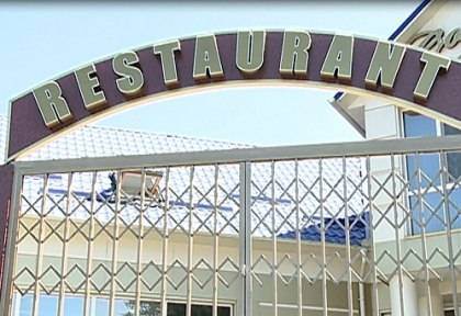"Au avut intelegere neoficiala cu administratia localului". Cine se face vinovat de intoxicarile in masa?