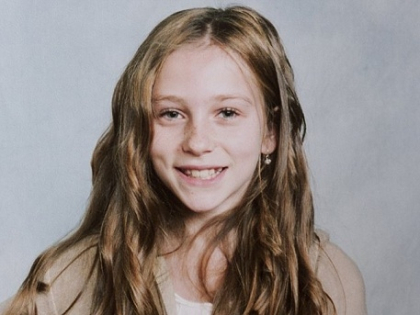 O mai recunosti? Cum s-a transformat adolescenta frumoasa dupa ce s-a vopsit si si-a pus silicoane O mai recunosti? Cum s-a transformat adolescenta frumoasa dupa ce s-a vopsit si si-a pus silicoane