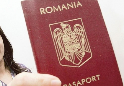 Vor plati mai putin pentru cetatenia romana. Ce taxe consulare au mai fost reduse pentru moldoveni Vor plati mai putin pentru cetatenia romana. Ce taxe consulare au mai fost reduse pentru moldoveni