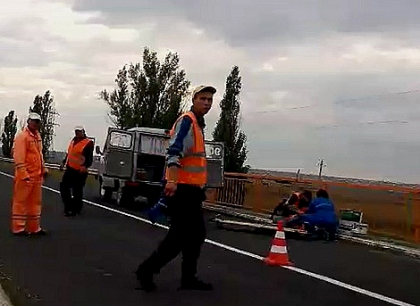 VIDEO. Accident teribil in apropierea vamei Leuseni. Un muncitor a fost strivit de un camion