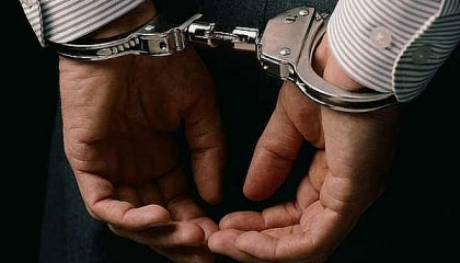O motocicleta in schimbul clasarii unui dosar. Un procuror din Chisinau risca acum ani de puscarie