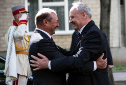 Romania va contribui la cresterea exporturilor de vinuri moldovenesti? Ce i-a spus Basescu lui Timofti Romania va contribui la cresterea exporturilor de vinuri moldovenesti? Ce i-a spus Basescu lui Timofti