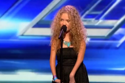 EMOTIONANT! O fetita cu dizabilitati si cu o voce de inger, a topit inima juratilor la X Factor - VIDEO EMOTIONANT! O fetita cu dizabilitati si cu o voce de inger, a topit inima juratilor la X Factor - VIDEO