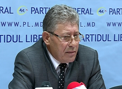 Liberalii ameninta cu proteste in masa: "Intoarceti statului Banca de Economii si Aeroportul" Liberalii ameninta cu proteste in masa: "Intoarceti statului Banca de Economii si Aeroportul"