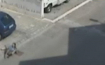 Moment ca in filmele cu mafioti. A scapat cu viata dupa ce asasinul sau a ramas fara gloante. VIDEO Moment ca in filmele cu mafioti. A scapat cu viata dupa ce asasinul sau a ramas fara gloante. VIDEO