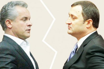 "Mi-a zis NU te baga ca te distrug". Ce discutii ar fi avut Ghimpu cu Filat si Plahotniuc