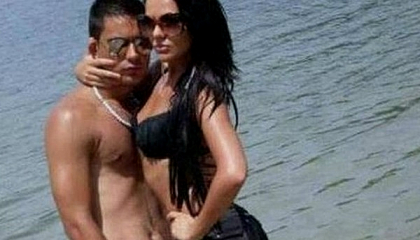 Mori de ras! Tot litoralul a incremenit cand a vazut-o. Vezi de ce - FOTO Mori de ras! Tot litoralul a incremenit cand a vazut-o. Vezi de ce - FOTO