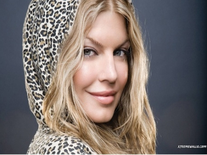 Fergie l-a prezentat lumii pe baietelul ei. Cat de adorabil e micutul la numai 2 zile de la nastere - FOTO Fergie l-a prezentat lumii pe baietelul ei. Cat de adorabil e micutul la numai 2 zile de la nastere - FOTO