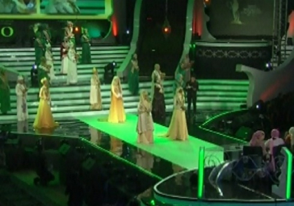 Islamistii au o replica pentru Miss World. Pentru prima data s-a organizat Miss Musulmani, in Indonezia Islamistii au o replica pentru Miss World. Pentru prima data s-a organizat Miss Musulmani, in Indonezia