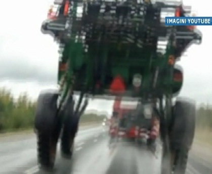 Atac martian in Rusia! Soferii au ramas uimiti cand au vazut o masina mai putin obisnuita, pe strazi