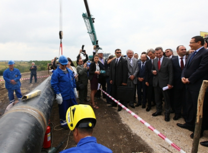 Raspunsul lui Oettinger pentru Elena Basescu, privind gazoductul Iasi-Ungheni Raspunsul lui Oettinger pentru Elena Basescu, privind gazoductul Iasi-Ungheni