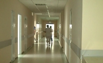 Batuti si jefuiti de hoti. Un om de afaceri din Hancesti si sotia sa, in stare grava la spital Batuti si jefuiti de hoti. Un om de afaceri din Hancesti si sotia sa, in stare grava la spital