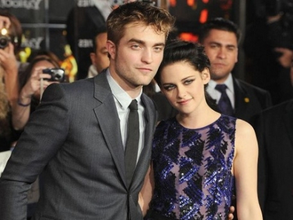 E mai frumoasa ca Kristen Stewart? Cu cine a inlocuit-o Robert Pattinson pe celebra actrita - FOTO