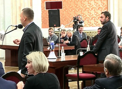 Numiri noi votate de Parlament. Comunistii, nemultumiti Numiri noi votate de Parlament. Comunistii, nemultumiti