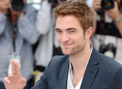 Kristen Stewart - o simpla amintire. Cum arata noua iubita a lui Robert Pattinson in bikini Kristen Stewart - o simpla amintire. Cum arata noua iubita a lui Robert Pattinson in bikini