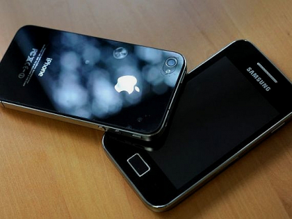 Cu smartphone-ul in service. Care sunt telefoanele cel mai usor de reparat si care cel mai greu Cu smartphone-ul in service. Care sunt telefoanele cel mai usor de reparat si care cel mai greu