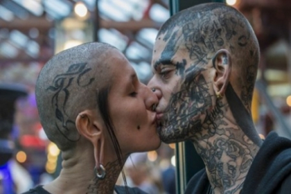Ti-ai face asa ceva? Cele mai bizare tatuaje din lume, expuse la un festival - VIDEO Ti-ai face asa ceva? Cele mai bizare tatuaje din lume, expuse la un festival - VIDEO