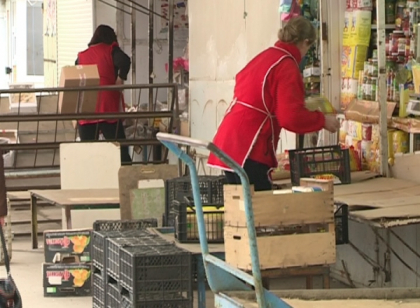 Spiritele nu se calmeaza la piata de la Ciocana. Comerciantii au iesit din nou in strada Spiritele nu se calmeaza la piata de la Ciocana. Comerciantii au iesit din nou in strada