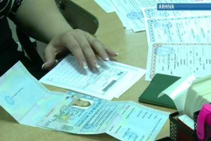 De la anul viitor vom avea buletine electronice. Vezi cum vor arata noile acte de identitate De la anul viitor vom avea buletine electronice. Vezi cum vor arata noile acte de identitate