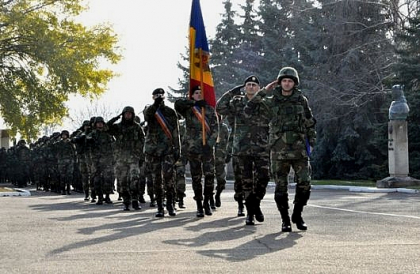 Aproape 40 de soldati moldoveni vor mentine pacea in Kosovo. Vezi cat va cheltui ministerul Apararii Aproape 40 de soldati moldoveni vor mentine pacea in Kosovo. Vezi cat va cheltui ministerul Apararii