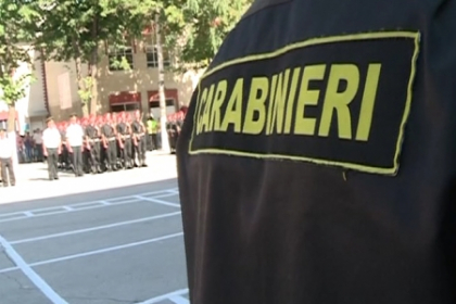 Trei carabinieri risca ani grei de inchisoare pentru ca i-ar fi batut pe colegii lor