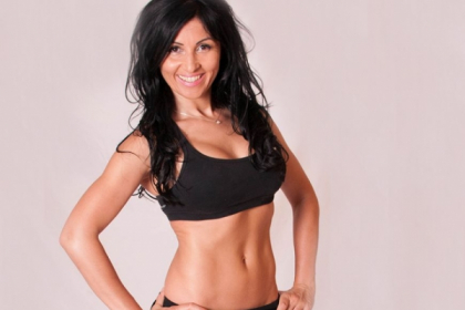 Ce sa mananci pentru un abdomen de fier. Kinga Sebestyen, instructoarea de Kangoo Jumps, isi dezvaluie meniul zilnic Ce sa mananci pentru un abdomen de fier. Kinga Sebestyen, instructoarea de Kangoo Jumps, isi dezvaluie meniul zilnic