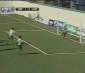 Un arbitru nu a observat un gol clar, care s-a vazut si de pe satelit Un arbitru nu a observat un gol clar, care s-a vazut si de pe satelit