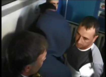 S-au napustit si au smuls tricoul de pe el. Gestul incredibil al fanilor de la Levski Sofia S-au napustit si au smuls tricoul de pe el. Gestul incredibil al fanilor de la Levski Sofia