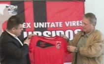 Gabi Stan a devenit "Urs"! A fost prezentat oficial drept noul antrenor al echipei Ursidos Gabi Stan a devenit "Urs"! A fost prezentat oficial drept noul antrenor al echipei Ursidos