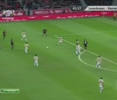 Bayer Leverkusen a castigat derby-ul cu Hannover Bayer Leverkusen a castigat derby-ul cu Hannover
