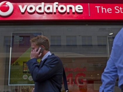 Cine vrea sa preia Vodafone. Fuziunea ar crea cea mai mare companie de telecom din lume