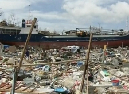 Stare de CATASTROFA NATIONALA in Filipine: Au sosit echipe de salvare din toata lumea Stare de CATASTROFA NATIONALA in Filipine: Au sosit echipe de salvare din toata lumea