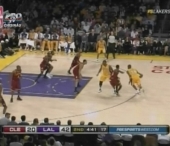 Un jucator al formatiei Los Angeles Lakers a reusit faza zilei in NBA