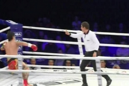 Constantin Tutu, la Gala premiilor din kickboxing: "Astept cu nerabdadere sa-mi iau revansa" Constantin Tutu, la Gala premiilor din kickboxing: "Astept cu nerabdadere sa-mi iau revansa"