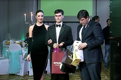 Federatia de tenis si-a desemnat laureatii anului 2013. Vezi cine au fost numiti cei mai buni tenismani Federatia de tenis si-a desemnat laureatii anului 2013. Vezi cine au fost numiti cei mai buni tenismani
