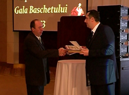 FNB si-a desemnat laureatii anului 2013. Vezi cine au ocupat locuri de frunte in baschetul moldovenesc