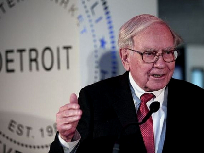Warren Buffett ofera 1 miliard dolari pentru cine pariaza corect. O sansa la 4.294.967.296