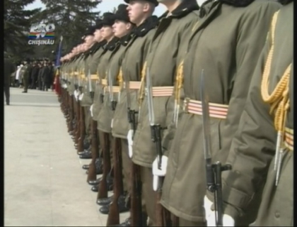 Sute de veterani au comemorat victimele razboiului din Afganistan Sute de veterani au comemorat victimele razboiului din Afganistan
