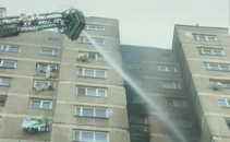 Incendiu intr-un bloc de locuit din sectorul Buiucani al capitalei