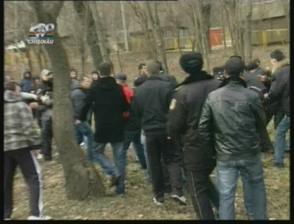 Igor Oprea despre bataia de duminica dintre suporteri: Politia este vinovata! Igor Oprea despre bataia de duminica dintre suporteri: Politia este vinovata!