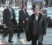Mihai Ghimpu: Este greu sa discuti cu un partid care are doua cai